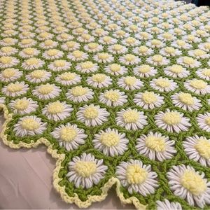 Vintage Boho Crocheted 3D Bubble Flower Daisy Chain Afghan Throw Blanket